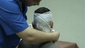 крестообразная повязка на затылок