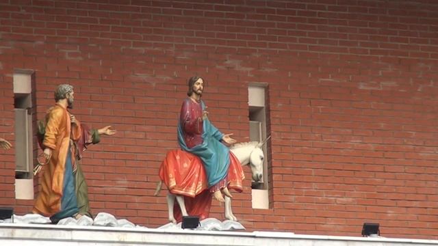 «Шествие 12 апостолов и Иисуса Христа». Часы. Йошкар-Ола смотреть онлайн