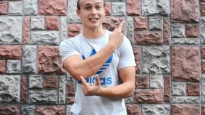 КАК НАУЧИТЬСЯ  ОТЖИМАТЬСЯ?! НАУЧИСЬ ОТЖИМАТЬСЯ ЗА 5 МИНУТ!★