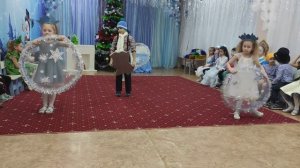 танец льдинок