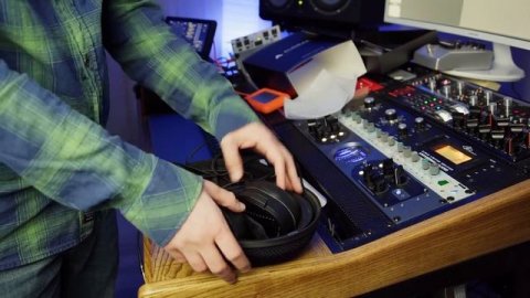 Обзор Audeze LCD 1 : Бюджетные, планарные наушники для Сведения и Мастеринга от компании Audeze