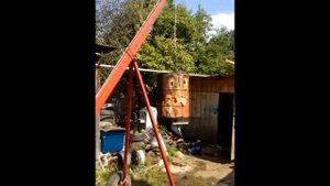 Мини кран для стройки