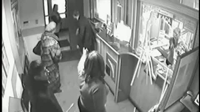 Ограбление Приватбанка на Украине / www.kengarags.ru смотреть онлайн