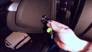 How to Enable or Disable Passenger Airbag in Hyundai i40 ( 2011 – 2019 )