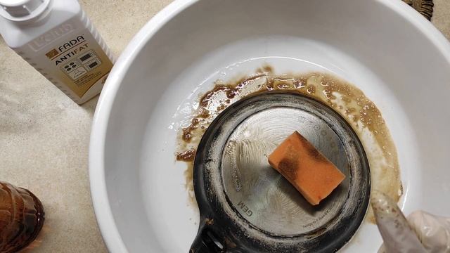 Честный отзыв на Супер средство Фада АНТИЖИР. Растворяет пригоревший жир с плиты , духовки и кафел смотреть онлайн