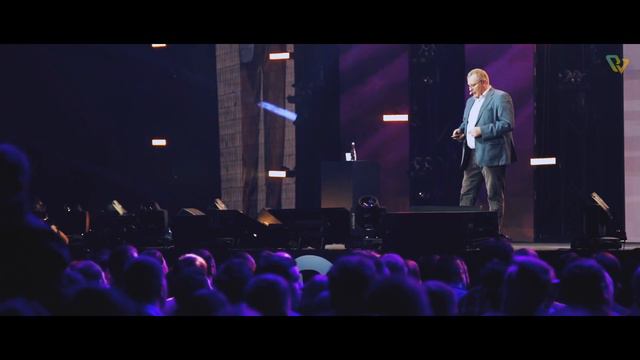 amoCONF. Конференция amoCRM. 15 тысяч человек в Олимпийском/PARTYVISION смотреть онлайн