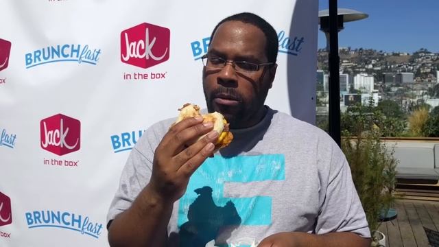 Bacon & Chicken Brunch Sandwich | The Burger Crawl - Ep. 64 смотреть онлайн