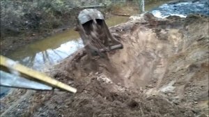 Старый экскаватор Драглайн эо 5111б. Углубляем канал.