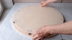 Вращающееся основание для крутящегося центра стола с дополнительными опорными роликами