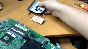 КАК ПОЧИСТИТЬ НОУТБУК LENOVO B590 ОТ ПЫЛИ??