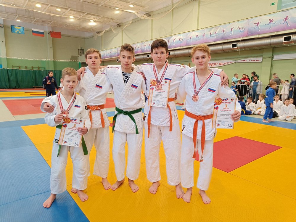 В Москве 200 школьников стали участниками фестиваля в честь юбилея проекта ДРОЗД / События на ТВЦ