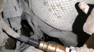 Снятие стартера BMW X5 E70 V8 4.8i