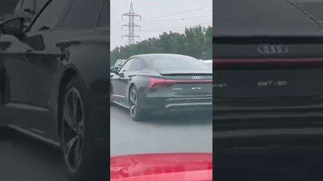 Check Audi E tron GT Bold? Black Beauty ?