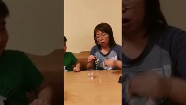 Эксперимент с водой. А какую воду пьете Вы? Очистить воду от хлора? смотреть онлайн