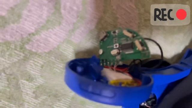 Решаем проблему в наушниках (продавилась кнопка) смотреть онлайн