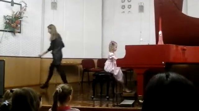 Мартиновская Марина.Мой первый концерт.Беларуская народная песня Янка. смотреть онлайн