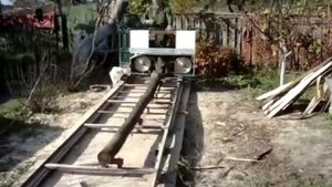 Самодельная мини пилорама. Electropower saw bench power saw.