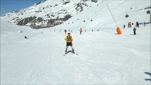 Улетаем с горы на вертолете смотреть онлайн