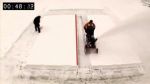 Уборка снега лопатой и бензиновым снегоуборщиком НА 5