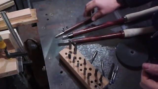 Изготовление самодельных токарных резцов по дереву из метчика смотреть онлайн