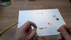 Зимняя поплавочная удочка с мормышкой