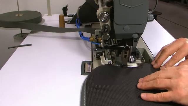 Global WF 9995 AE   Швейная машина с педалью