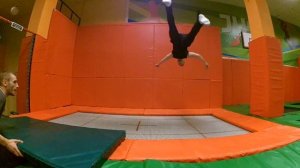 Крутые прыжки на батуте! Trampoline park Just Jump!