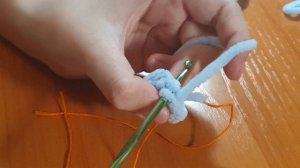 как связать ёлку крючком из плюшевой пряжи часть 1