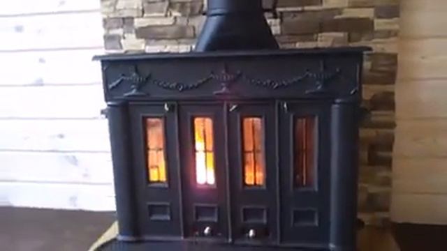 Оригинальная дровяная печь Franklin 82 от испанского производителя Hergom. смотреть онлайн