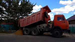 Камаз 1000 сил. Доставка песка карьерного в Мариуполе и пригороде тел.0982888195
