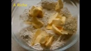 Крамбл с ревенем / Crumble à la rhubarbe .wmv