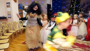 Игра "Хвост Бабы Яги" для старших групп. Муз.рук.Е.Рабская