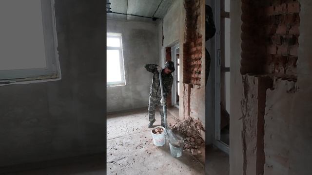 А кто тут намусорил?