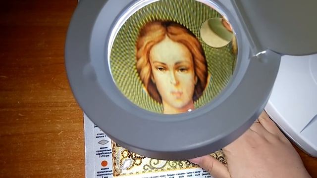 Профессиональная лампа-лупа для рукоделия. Первая помощница в вышивке