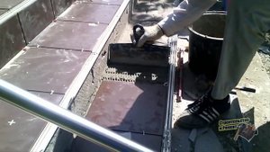 ОБЛИЦОВКА КРЫЛЬЦА КЕРАМОГРАНИТОМ И ПЕСЧАНИКОМ