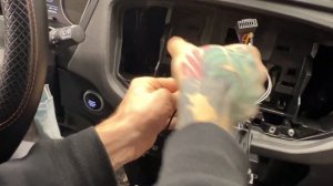 Установка магнитолы TEYES на Geely Emgrand X7 Vision X6 Haoqing SUV 2014-2020