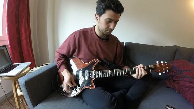 Red Special comparison: FERRARI vs 84 GUILD