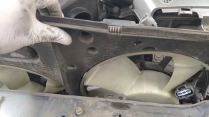 Lexus Rx400h Замена мотора вентилятора охлаждения Lexus Rx400h Change cooling fan motors