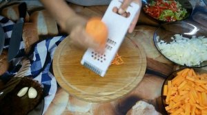 Тыква тушеная с овощами и специями