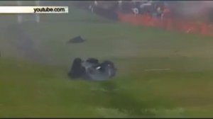 Автомобиль взлетел на трассе на скорости 350 км/ч