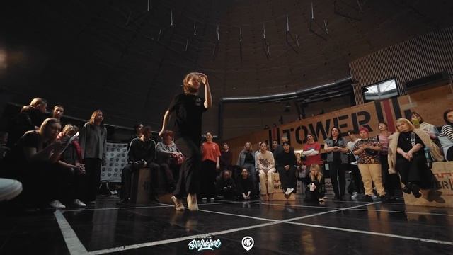 Хайп vs Ксения / TOP 12 / House Beg / ДВИЖЕНИЕ Battle смотреть онлайн