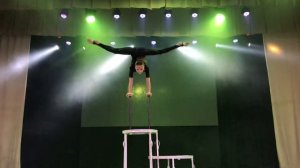 «Сквозь века» эквилибр на тростях Евгения Ковалёва