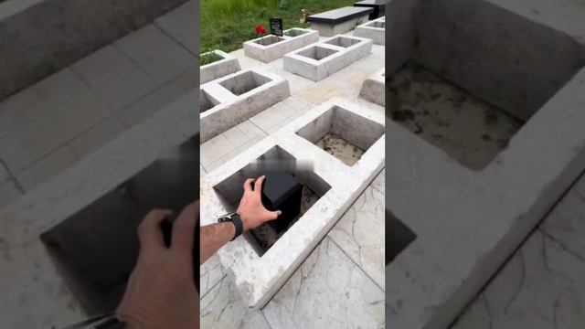 Украинцы придумали, как экономить землю на кладбище