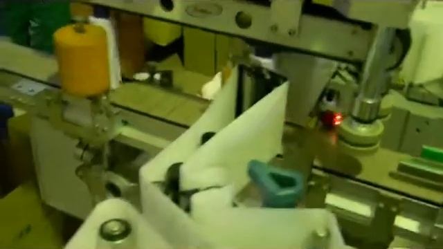 Укупорка флаконов и наклейка этикеток смотреть онлайн