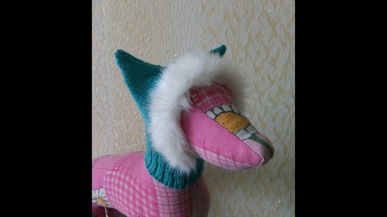 Вязаная шапка для собачки с ушками на вязальной машине. смотреть онлайн