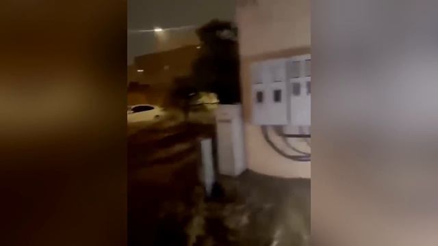 The Holy Kaaba was almost overturned! Storm and flood in Mecca, Saudi Arabia смотреть онлайн