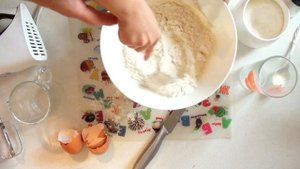 Хворост на молоке очень вкусный и хрустящий