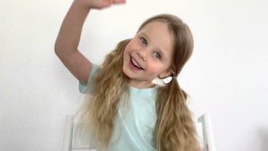 Видеовизитка Бурцева Арина 4г