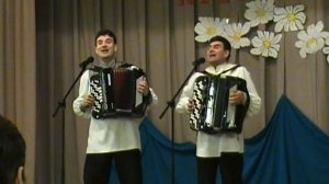 У реки, где Краснотал ...(братья Матвеевы)