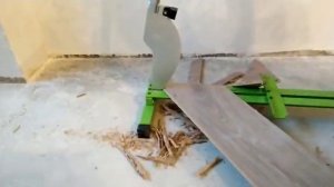 ...ему только дай РЕЗАК)). Диагональный рез на резаке ДЛЯ ЛАМИНАТА. Максималка на резаке! Тест.